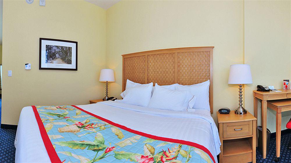 Courtyard By Marriott Oceanside Lauderdale 3*
