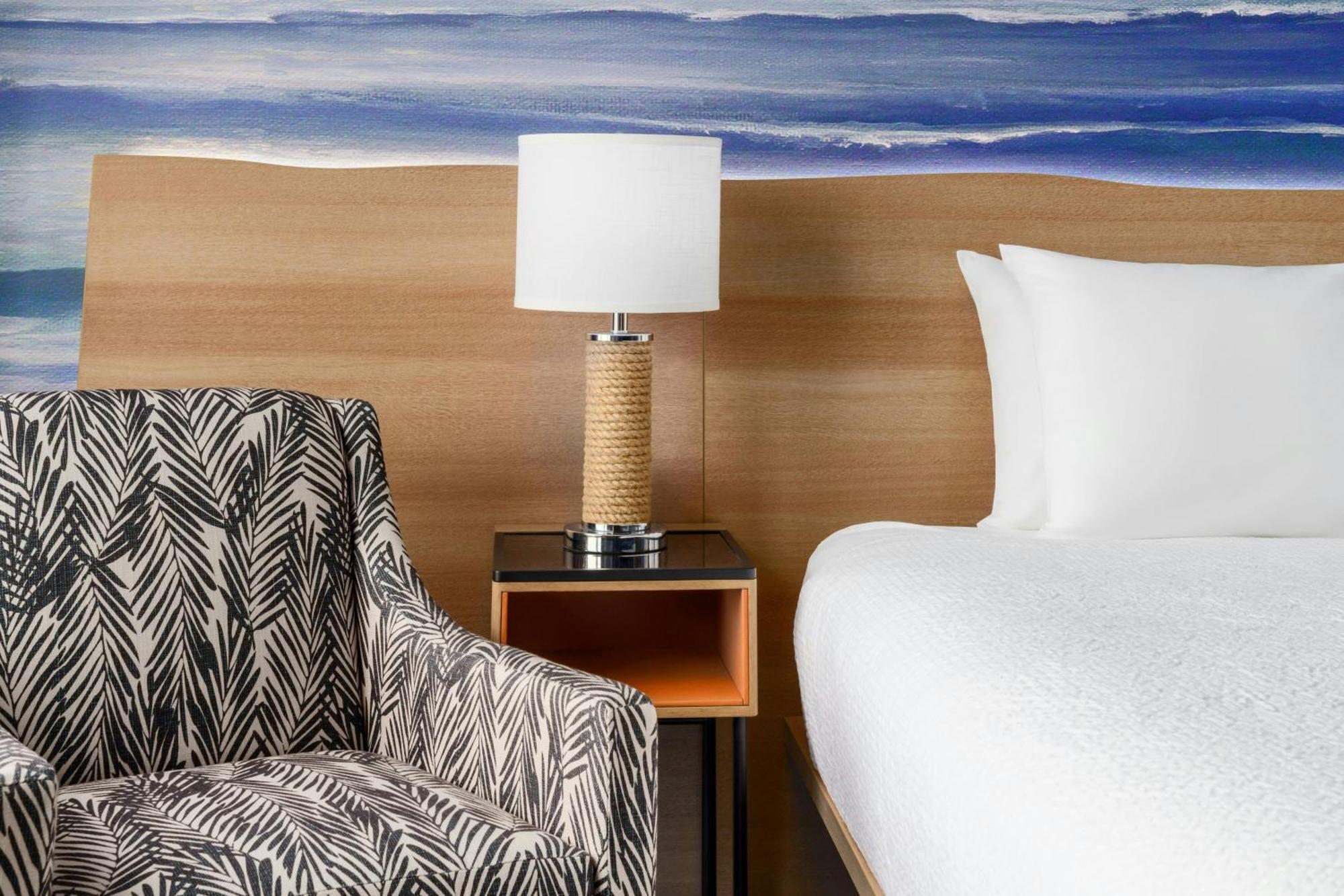 Courtyard By Marriott Oceanside Lauderdale